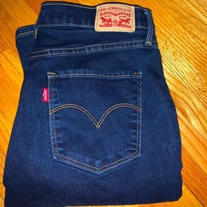 311 Women’s Levi’s